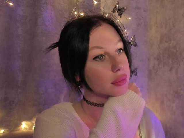 lenaaddiction's BongaCams show and profile