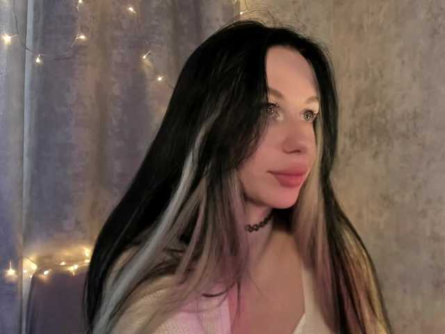 lenaaddiction's BongaCams show and profile