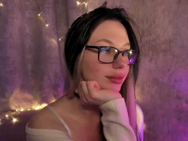 lenaaddiction's BongaCams show and profile