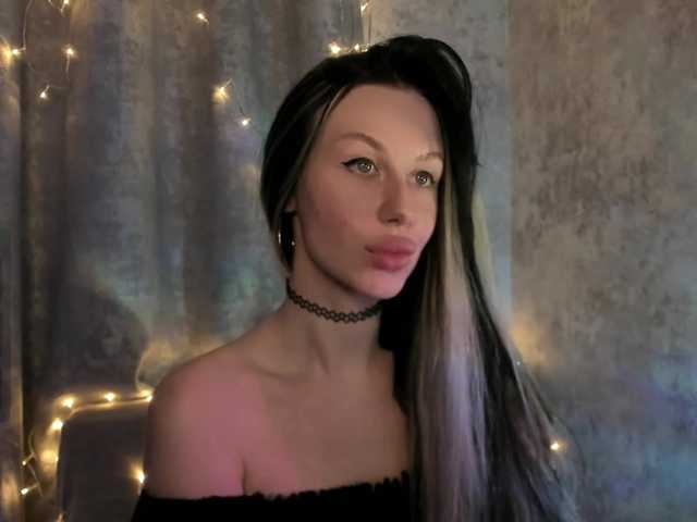 lenaaddiction's BongaCams show and profile