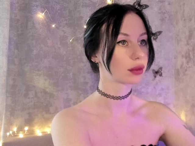 lenaaddiction's BongaCams show and profile
