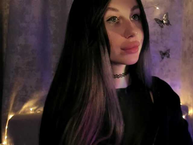 lenaaddiction's BongaCams show and profile