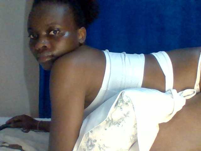 Sexybooty15's BongaCams show and profile