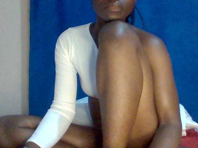 Sexybooty15's BongaCams show and profile