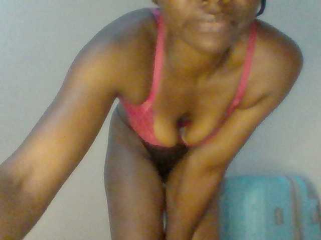 Sexybooty15's BongaCams show and profile