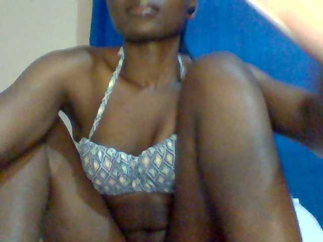 Sexybooty15's BongaCams show and profile