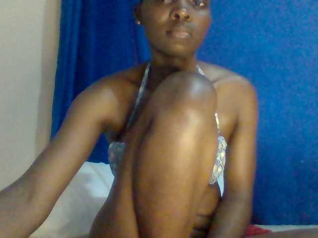 Sexybooty15's BongaCams show and profile