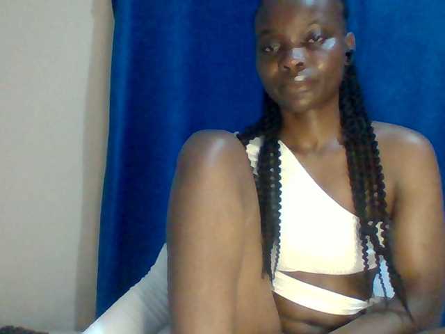 Sexybooty15's BongaCams show and profile