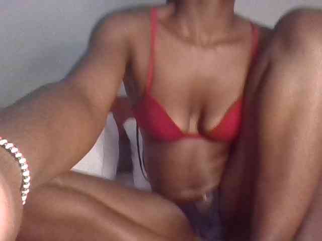 Sexybooty15 webcam