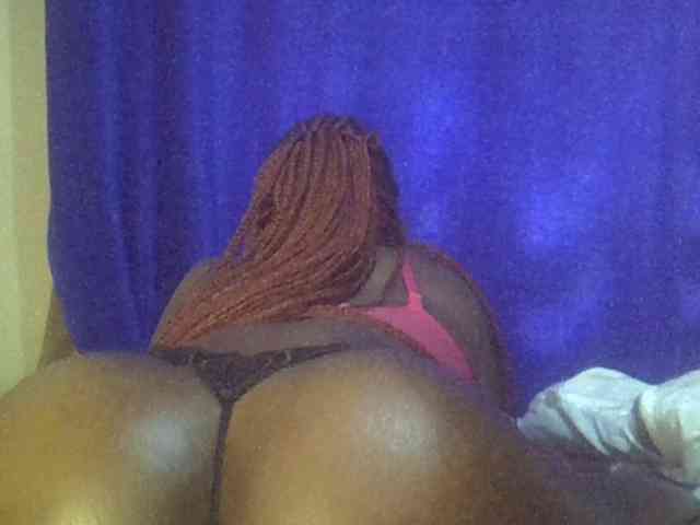 Sexybooty15 webcam