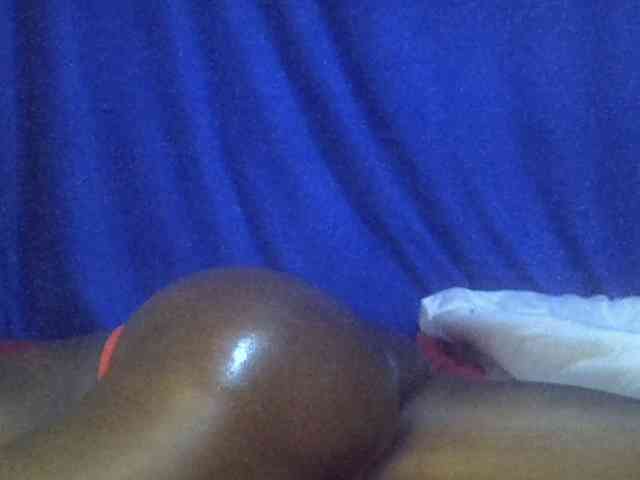 Sexybooty15 webcam