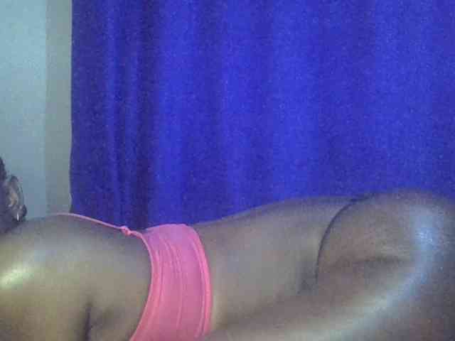 Sexybooty15 webcam