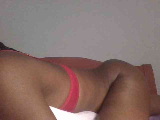 Sexybooty15 webcam