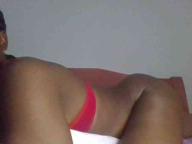 Sexybooty15 webcam