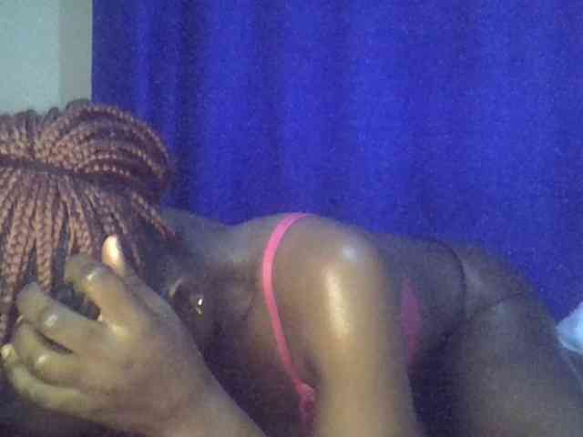 Sexybooty15 webcam