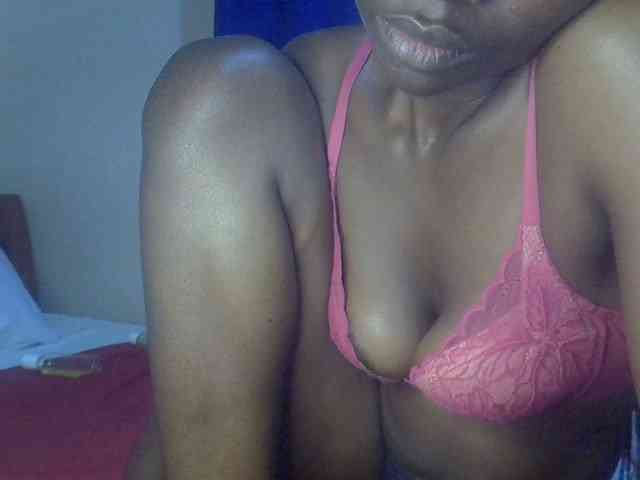 Sexybooty15 webcam