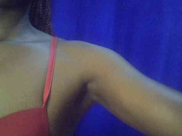 Sexybooty15 webcam