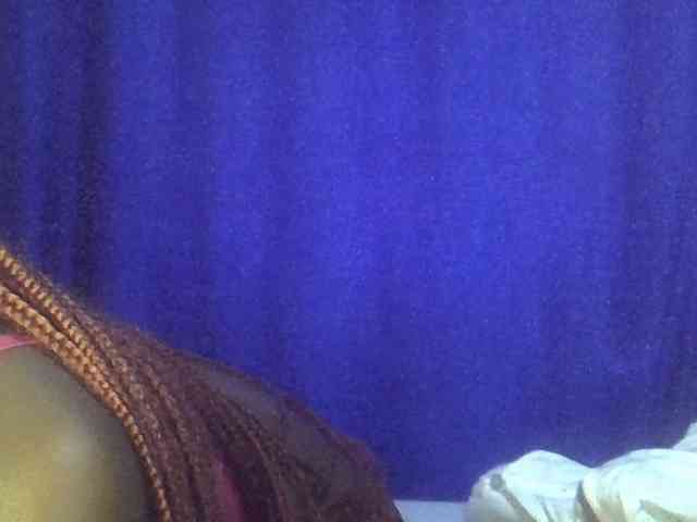 Sexybooty15 webcam