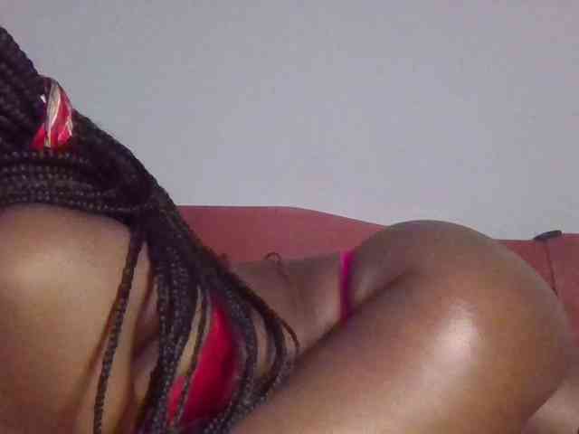 Sexybooty15 webcam