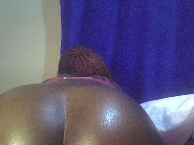 Sexybooty15 webcam