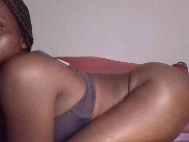 Sexybooty15 webcam