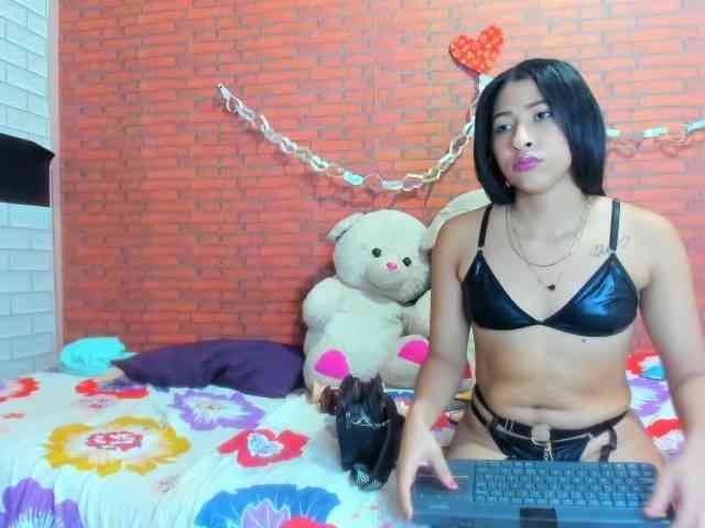 girlyarrabol webcam