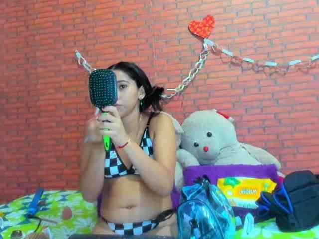 girlyarrabol webcam