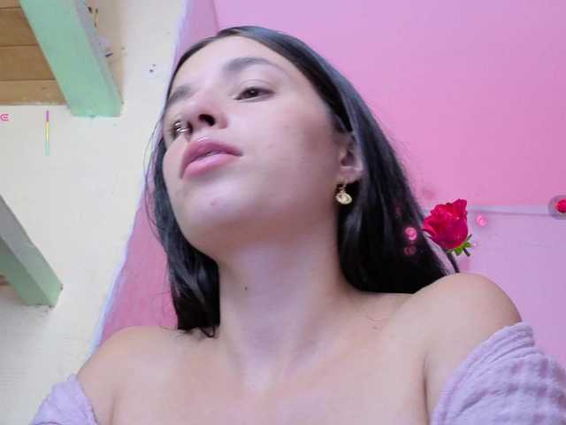 valeria-mendoza's BongaCams show and profile