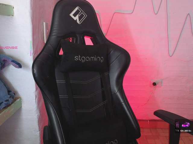 valeria-mendoza's BongaCams show and profile