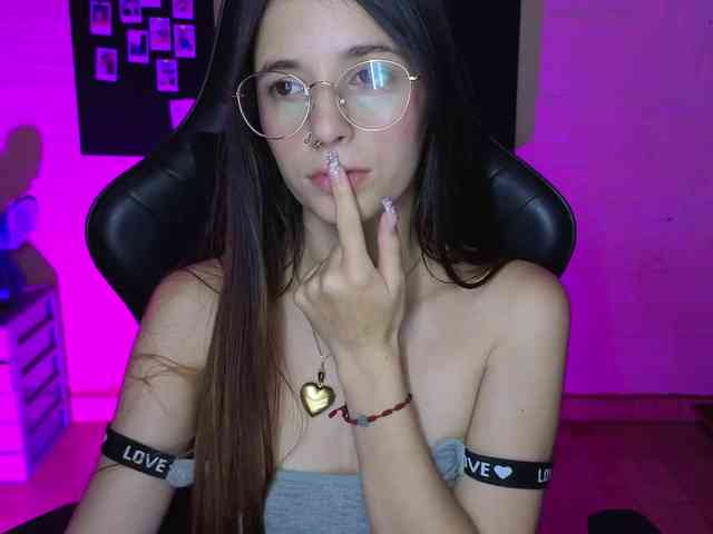 valeria-mendoza webcam