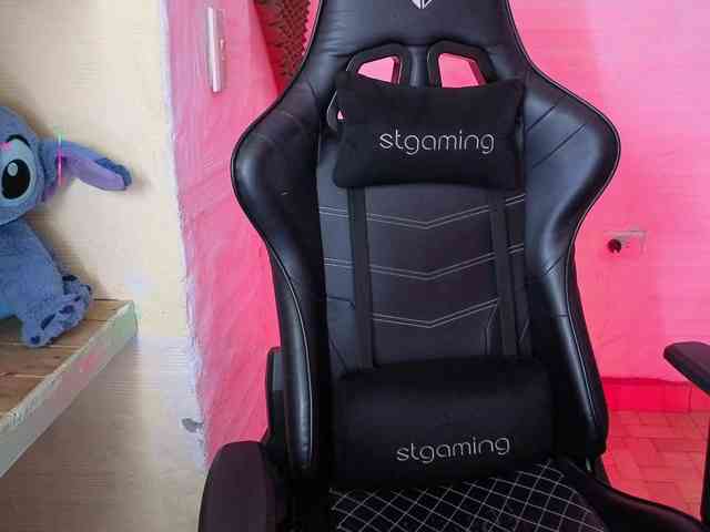 valeria-mendoza webcam