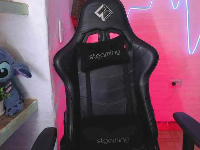 valeria-mendoza webcam