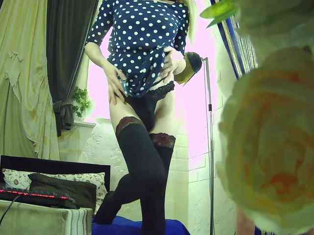 Mary-Loon Live Webcam on BongaCams