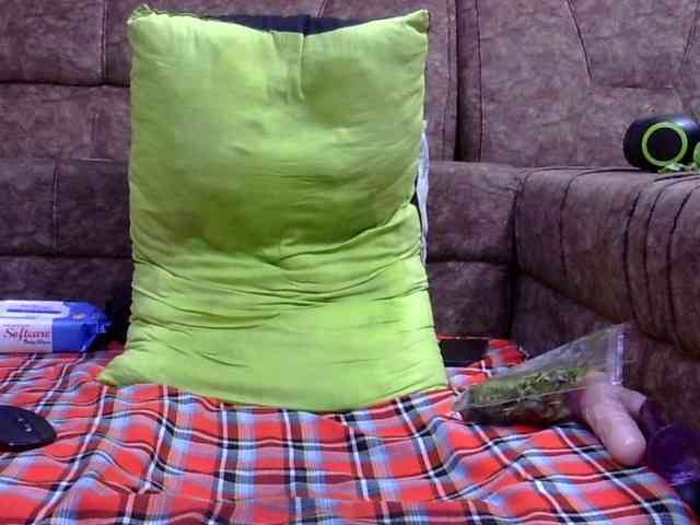 Sexy-tiana webcam