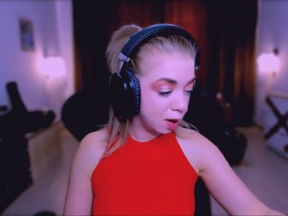 BabyNicole Porn Show