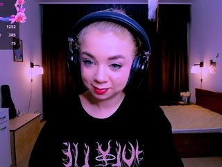 BabyNicole Porn Show