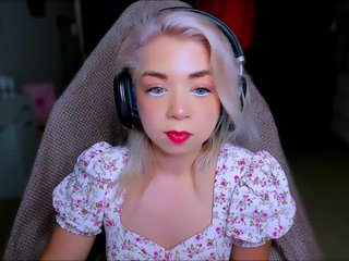 BabyNicole Porn Show