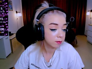 BabyNicole Porn Show