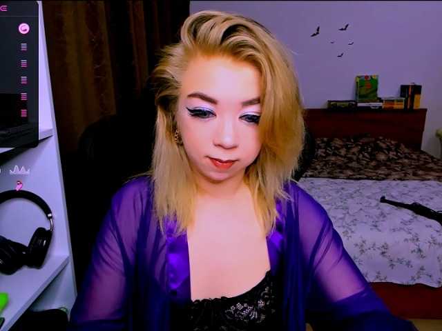 BabyNicole's BongaCams show and profile