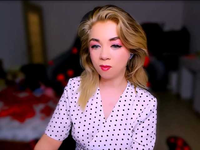 BabyNicole's BongaCams show and profile