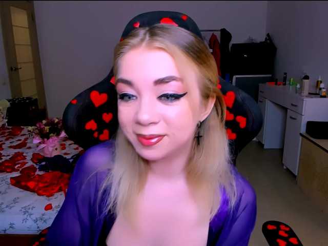 BabyNicole's BongaCams show and profile