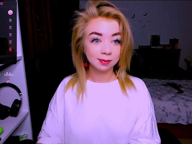 BabyNicole's BongaCams show and profile