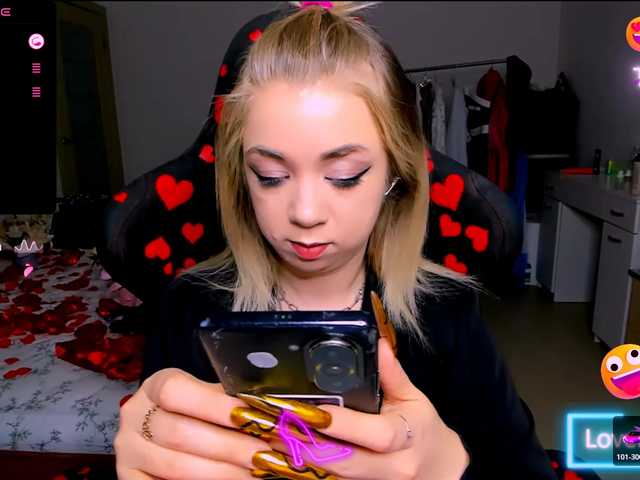 BabyNicole's BongaCams show and profile