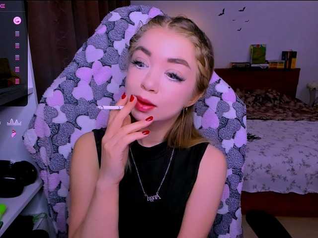 BabyNicole's BongaCams show and profile