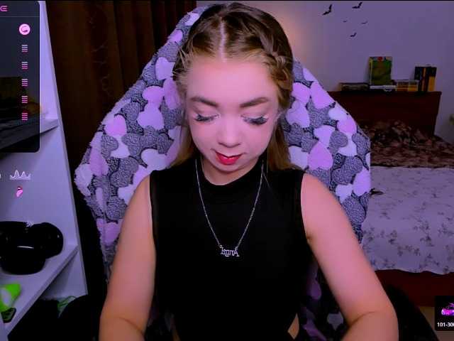 BabyNicole's BongaCams show and profile