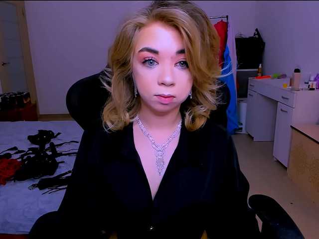 BabyNicole's BongaCams show and profile