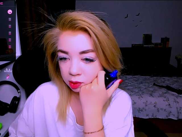 BabyNicole's BongaCams show and profile