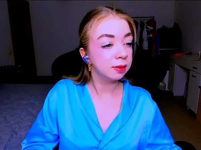 BabyNicole's BongaCams show and profile