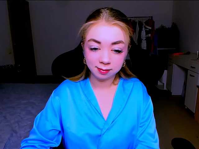 BabyNicole's BongaCams show and profile