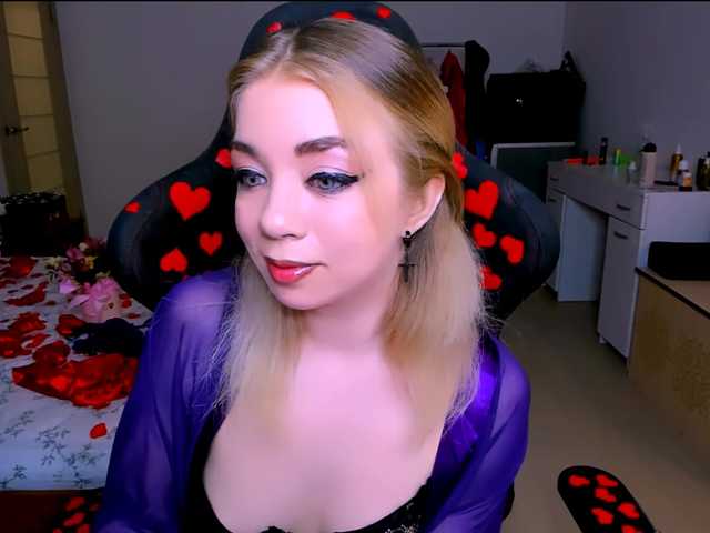 BabyNicole's BongaCams show and profile